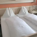 Gaestehaus Fertschey Hotel Velden am Woerthersee