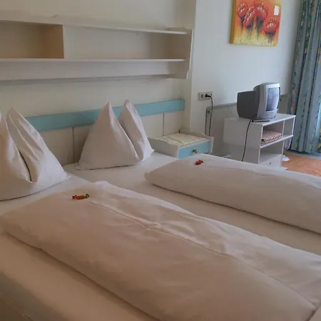Hotell Gaestehaus Fertschey 3*